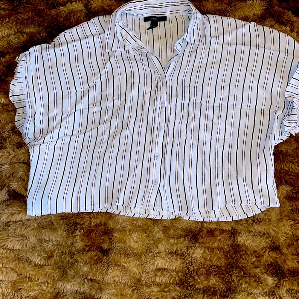 Cropped Button up top